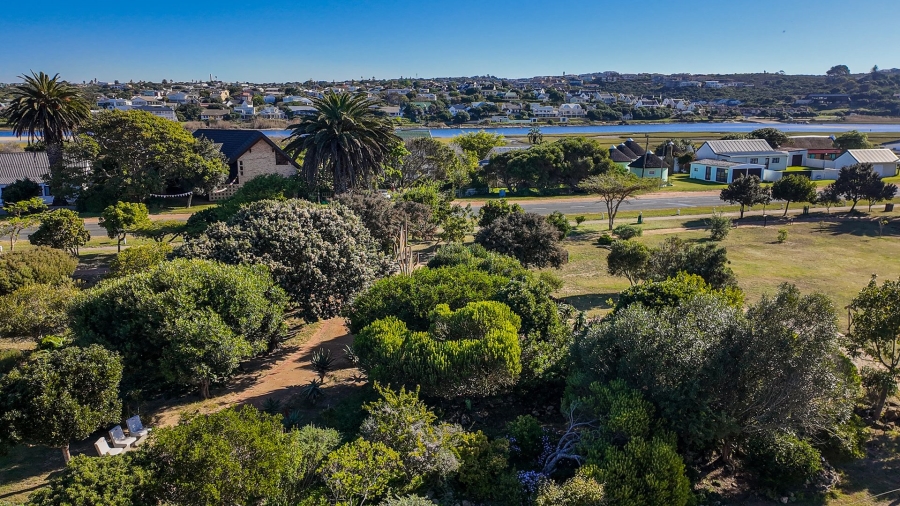 4 Bedroom Property for Sale in Stilbaai Oos Western Cape